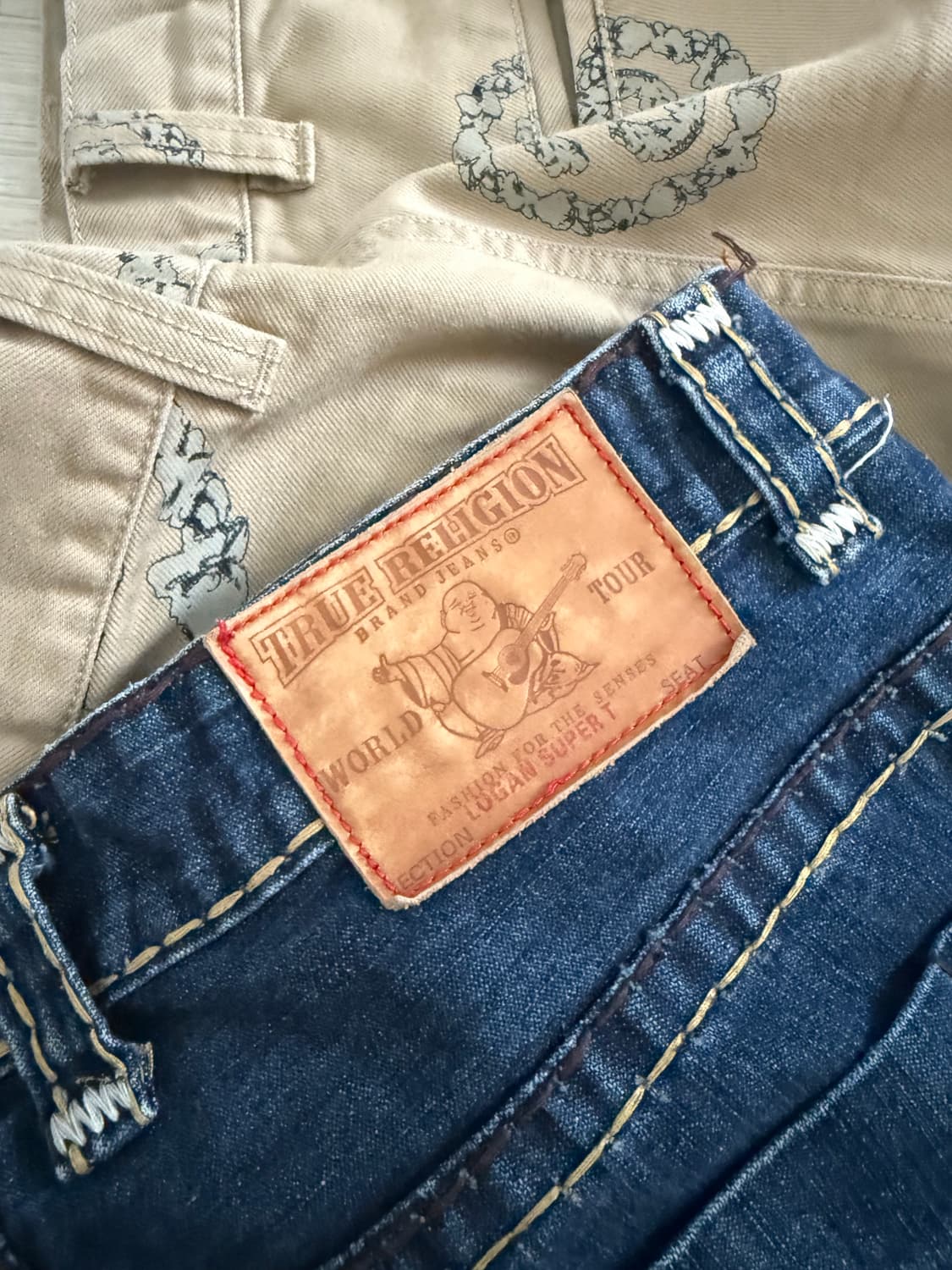 TRUE RELIGION 상품이미지1