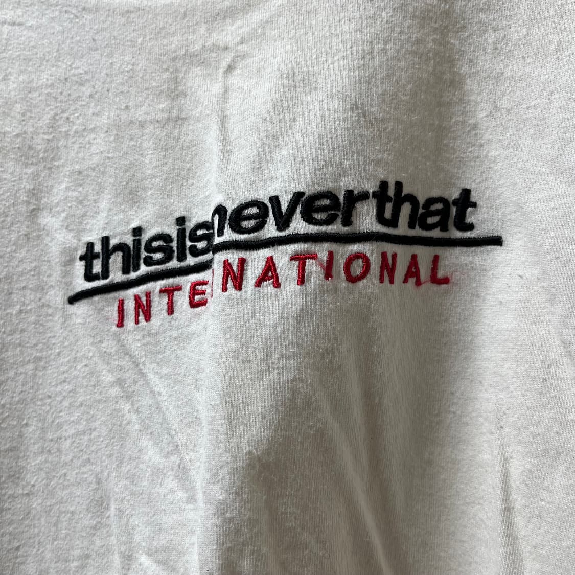 thisisneverthat 인터내셔널 빅 로고 반팔티 M/95 상품이미지4