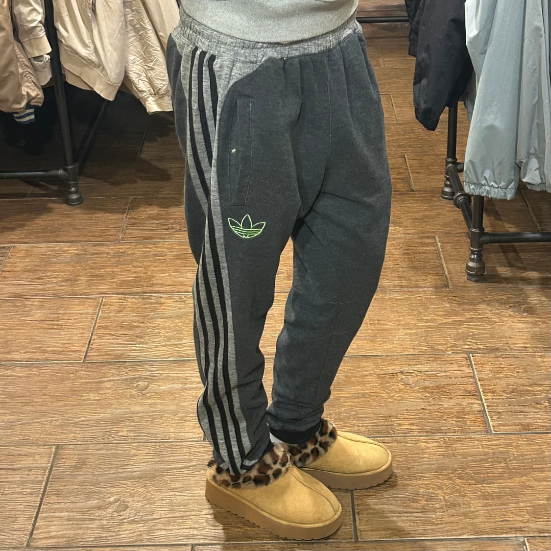 [HI] 아디다스 조거 추리닝 팬츠 차콜 상품이미지3