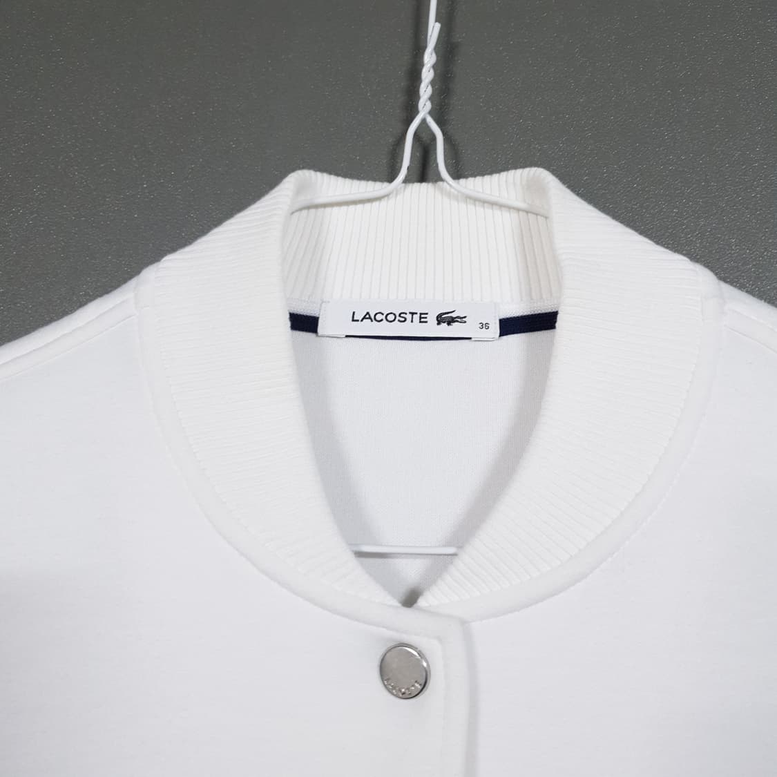 라코스테 크록 네오프렌 스냅 버튼 바시티 스타디움 자켓 화이트 여성 95 상품이미지4