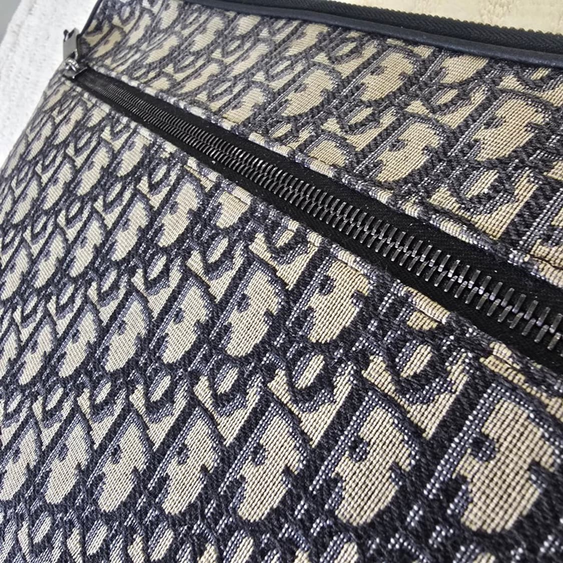 [중고/정품] 디올 오블리 랩탑 노트북/아이패드 케이스 상품이미지3