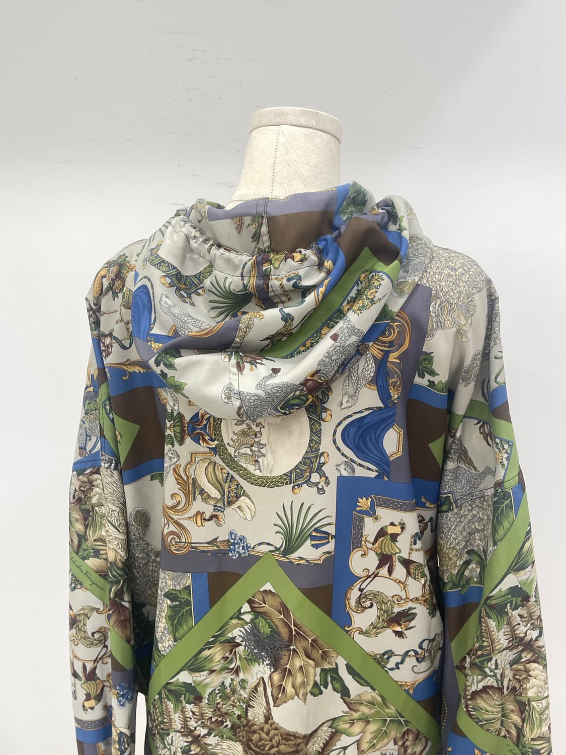 페레가모 홑겹 자켓  상품이미지4