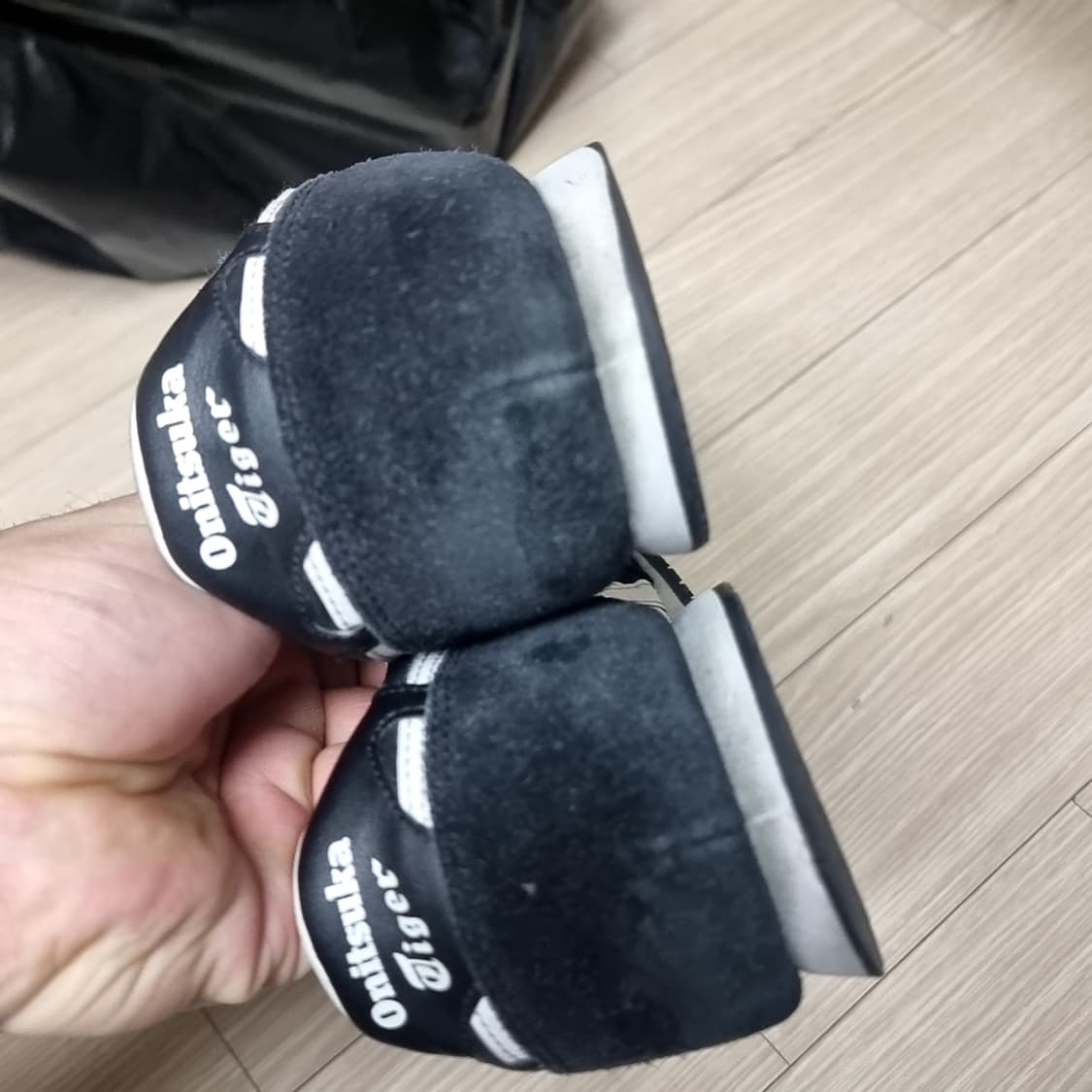 오니츠카타이거 검흰 운동화(275) 상품이미지4