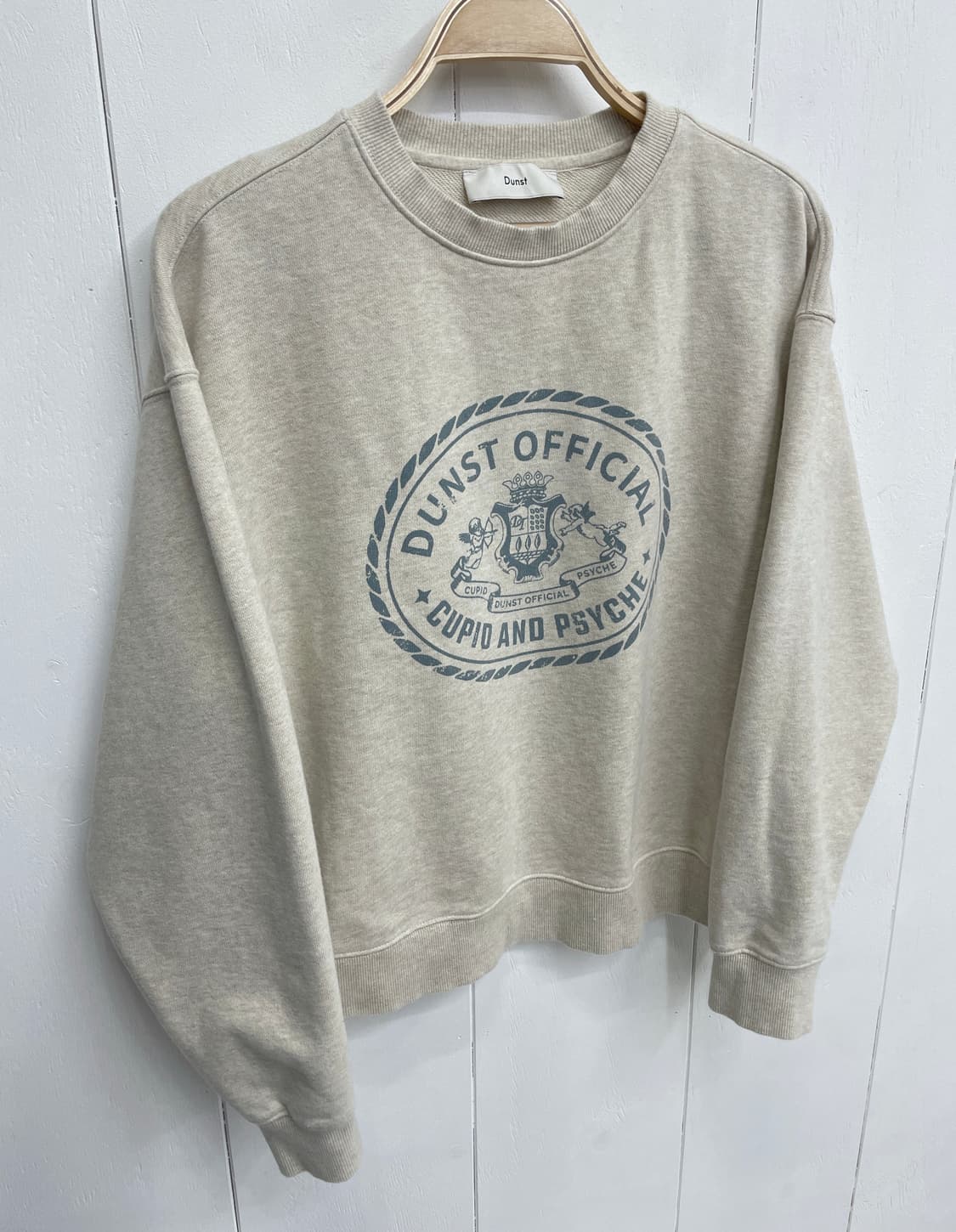 던스트 큐피드 캠퍼스 스웨트셔츠 오트밀 상품이미지4