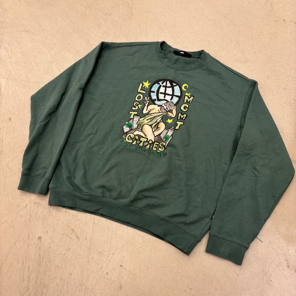 LMC 그린 프린팅 맨투맨 상품이미지1