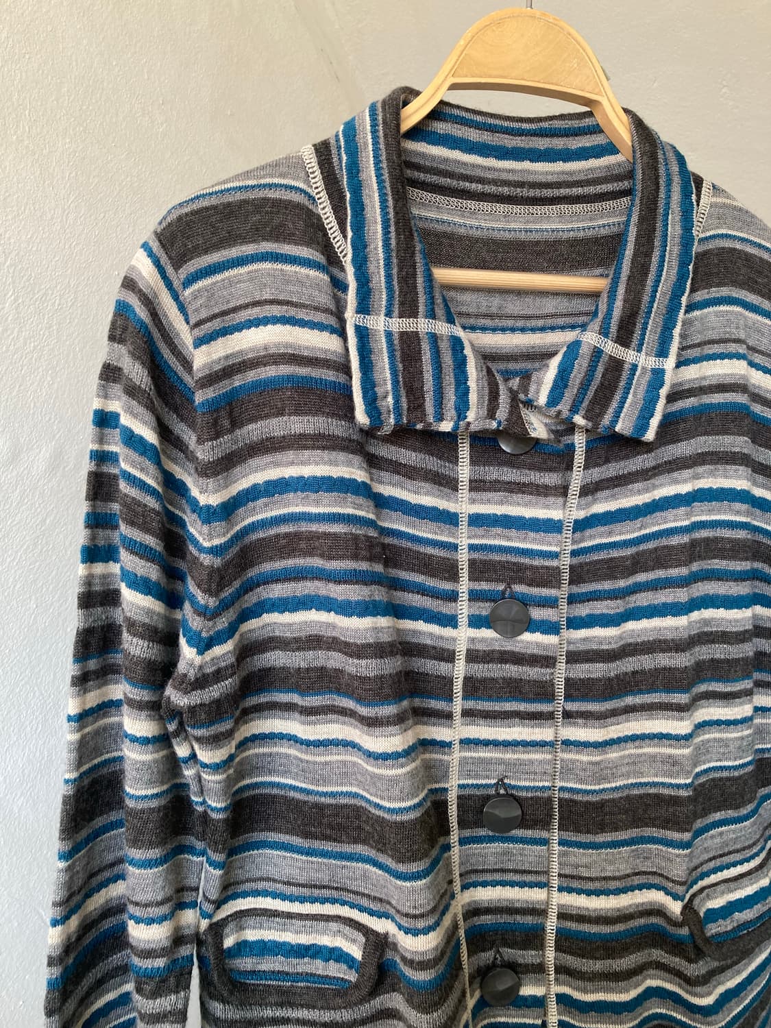 울 30% 레이어드 스트라이프 가디건 상품이미지3