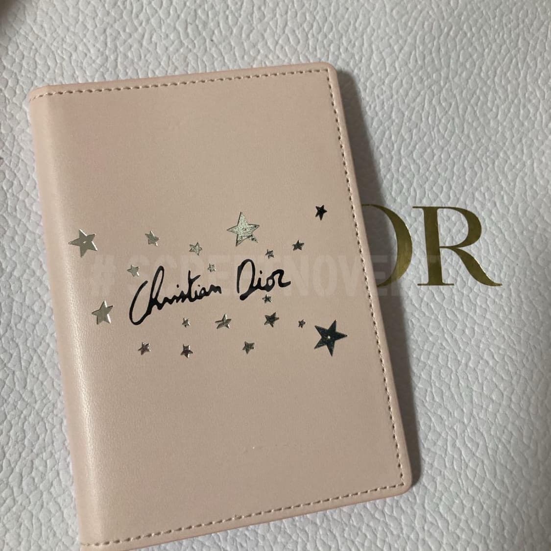 디올뷰티 여권지갑 여권홀더 핑크 디올 기프트  상품이미지6