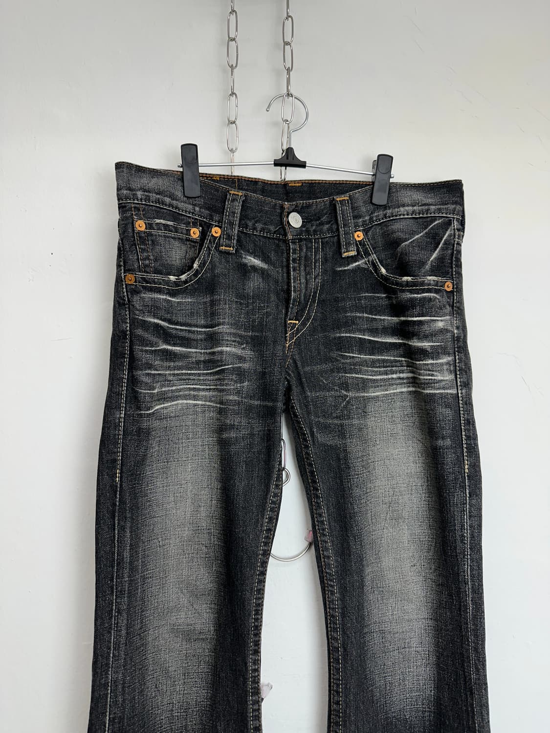Levi’s 507 Distressed Black Bootcut Jean 상품이미지5