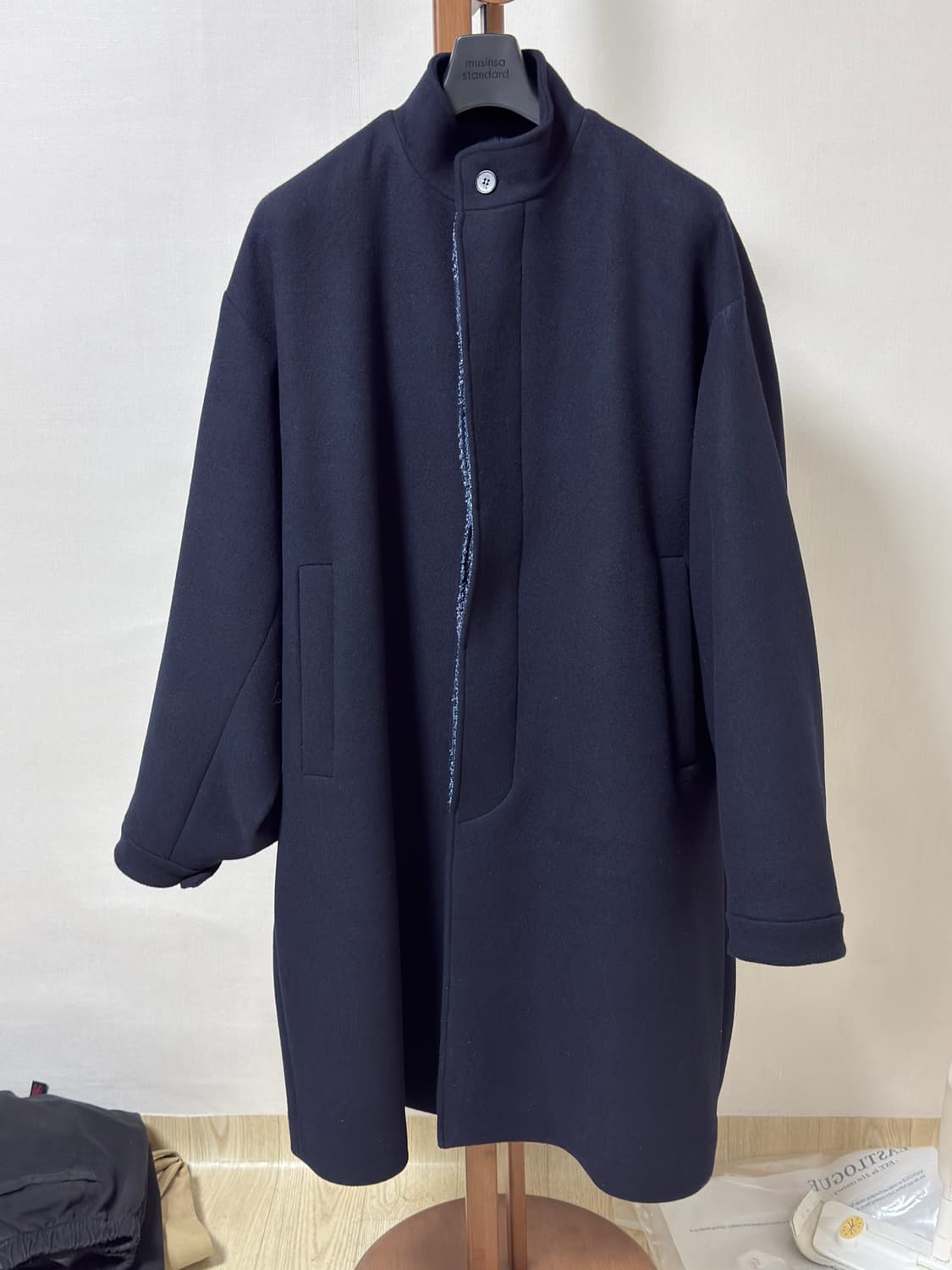 반츠 x 서스테인 서플라이 울 코트: 네이비 / 1 상품이미지1