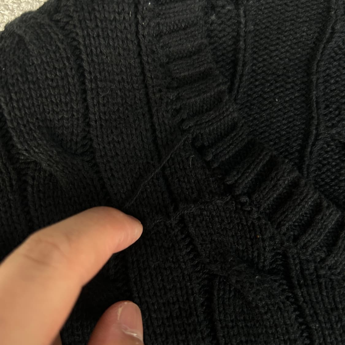 폴로 블랙 꽈배기 니트  상품이미지3