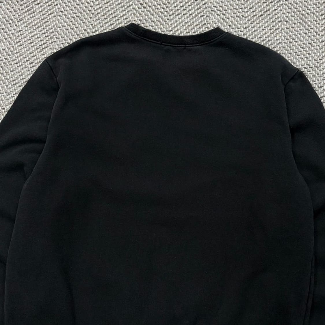 게스 베이직 로고 맨투맨 v2326 상품이미지4