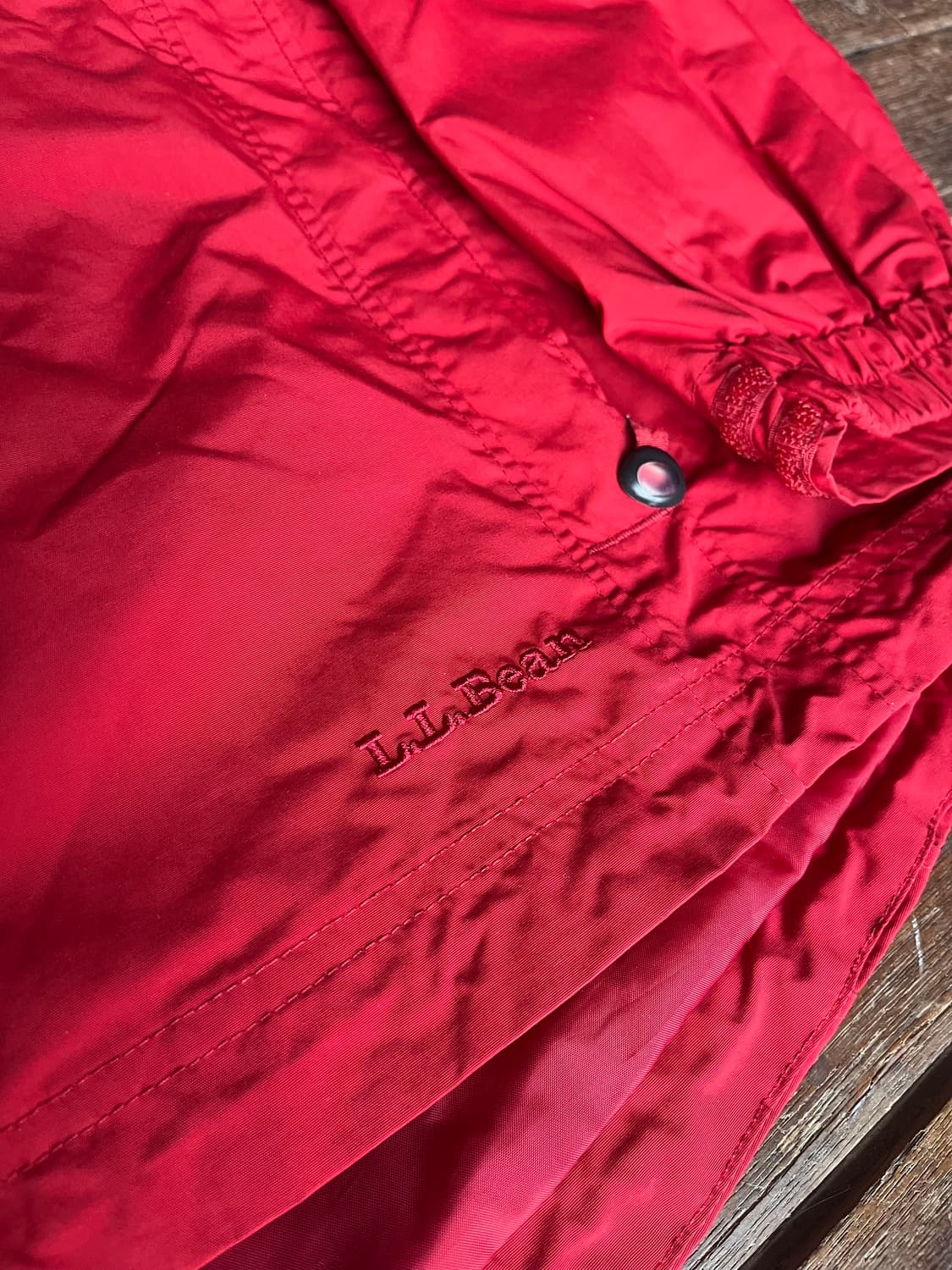 엘엘빈 레드 바람막이 상품이미지5