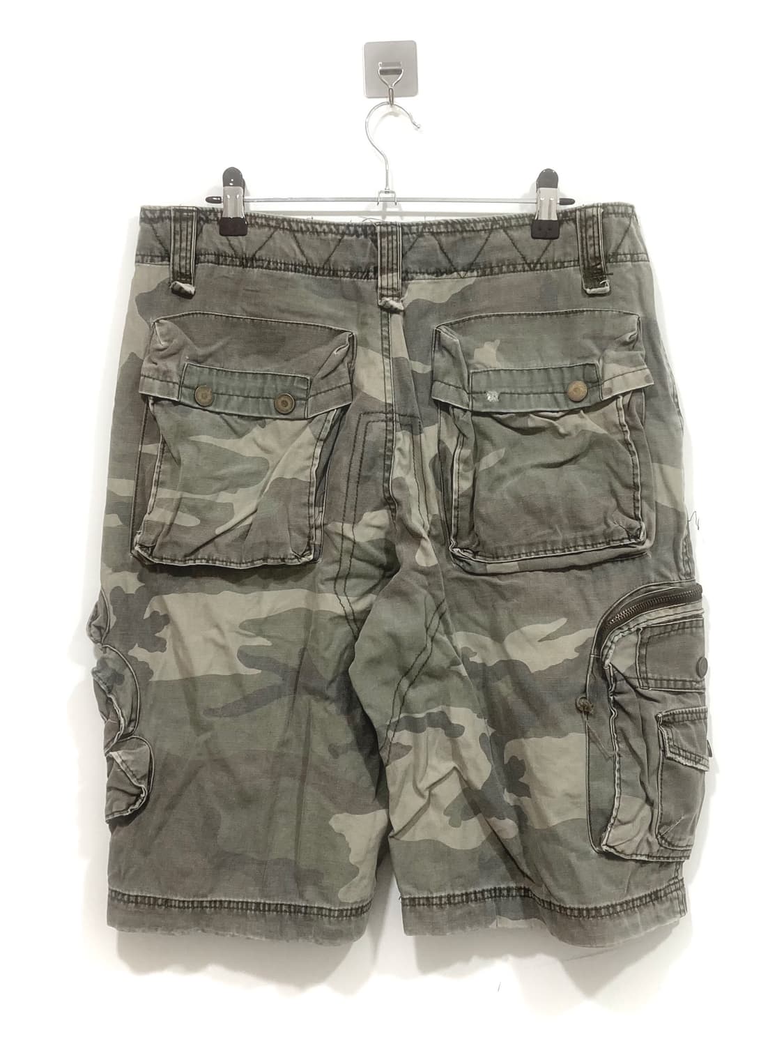y2k camo cargo bermuda shorts 상품이미지5