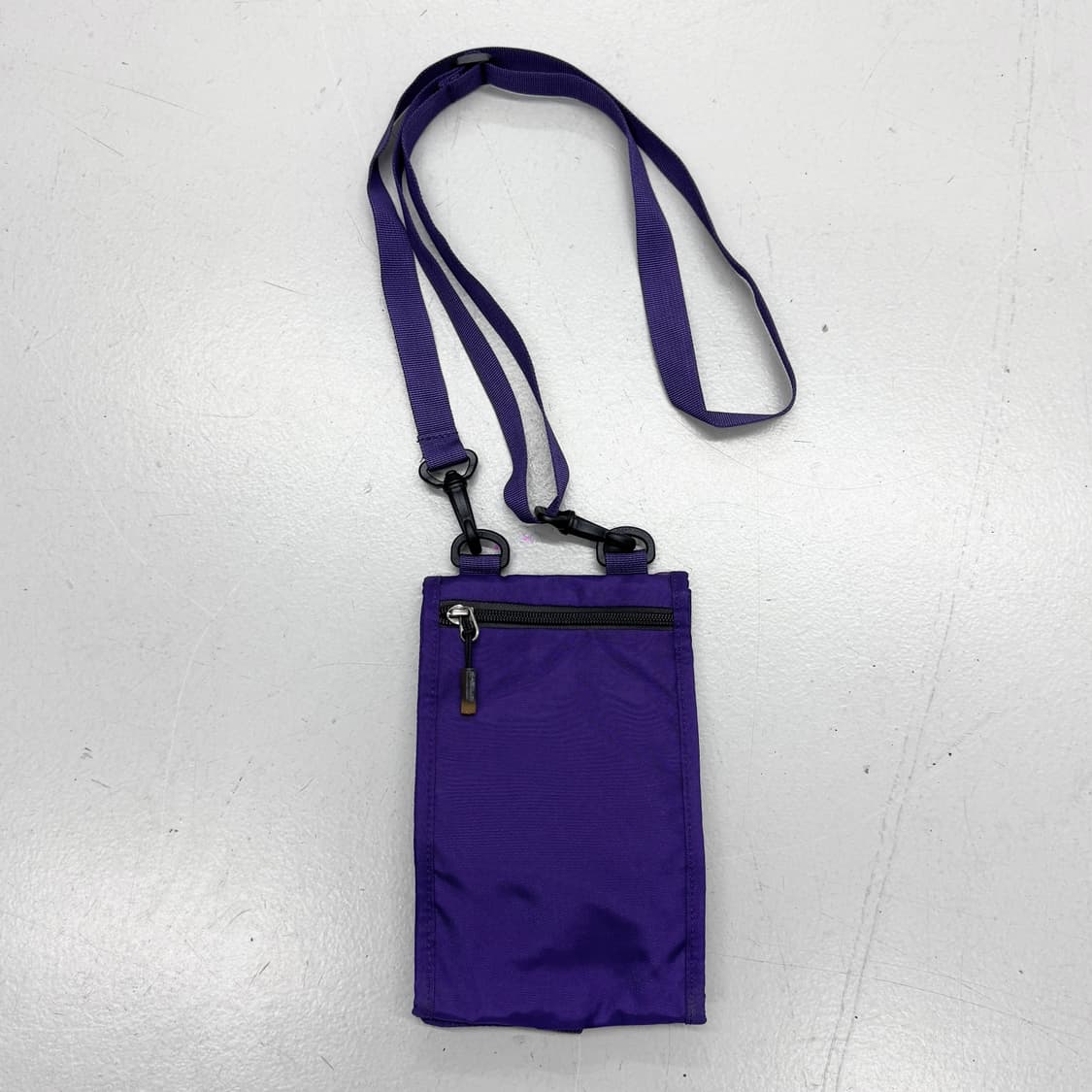 살로몬 고프코어 미니 크로스백 상품이미지3