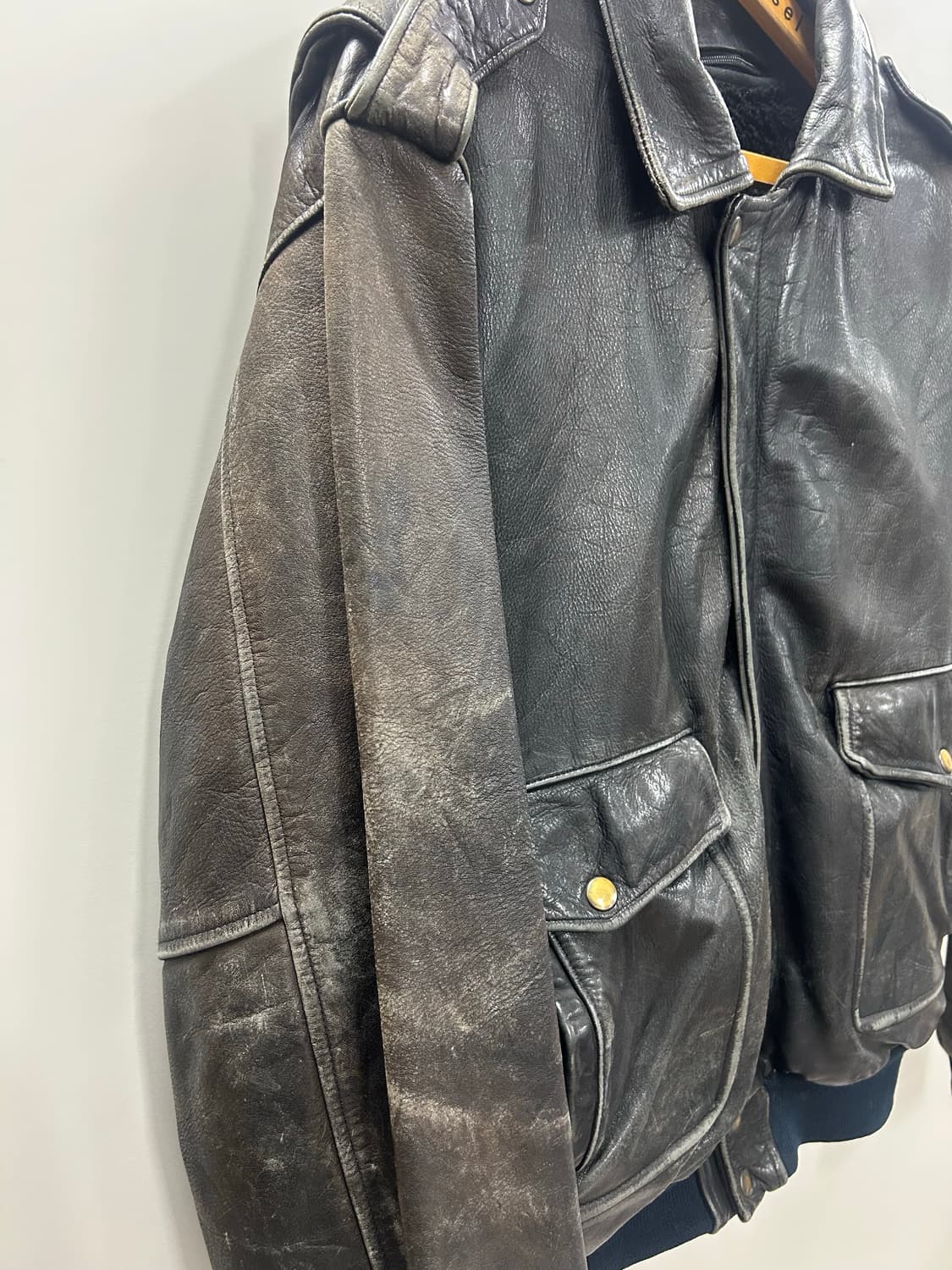 프랑스 헬스톤즈(Helstons) 빈티지 가죽 자켓 상품이미지4