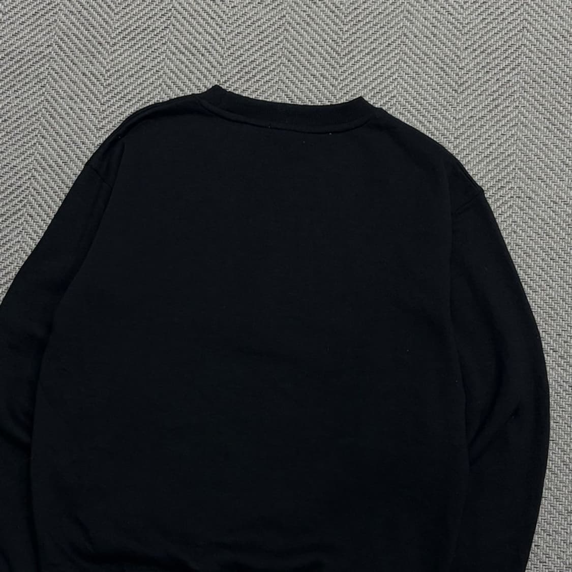 휠라 자수와펜로고 맨투맨 v1700 상품이미지4