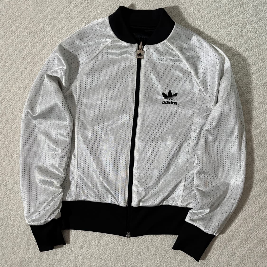 아디다스 리버시블 메쉬 크롭 투웨이 검흰 져지 상품이미지2