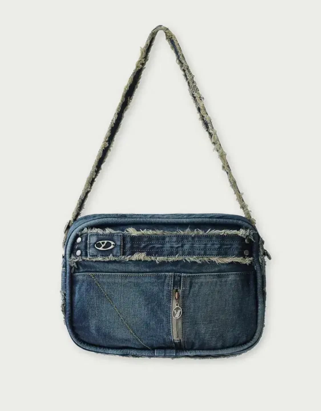유즈(yuse) 러프 커팅 데님 숄더백 상품이미지1