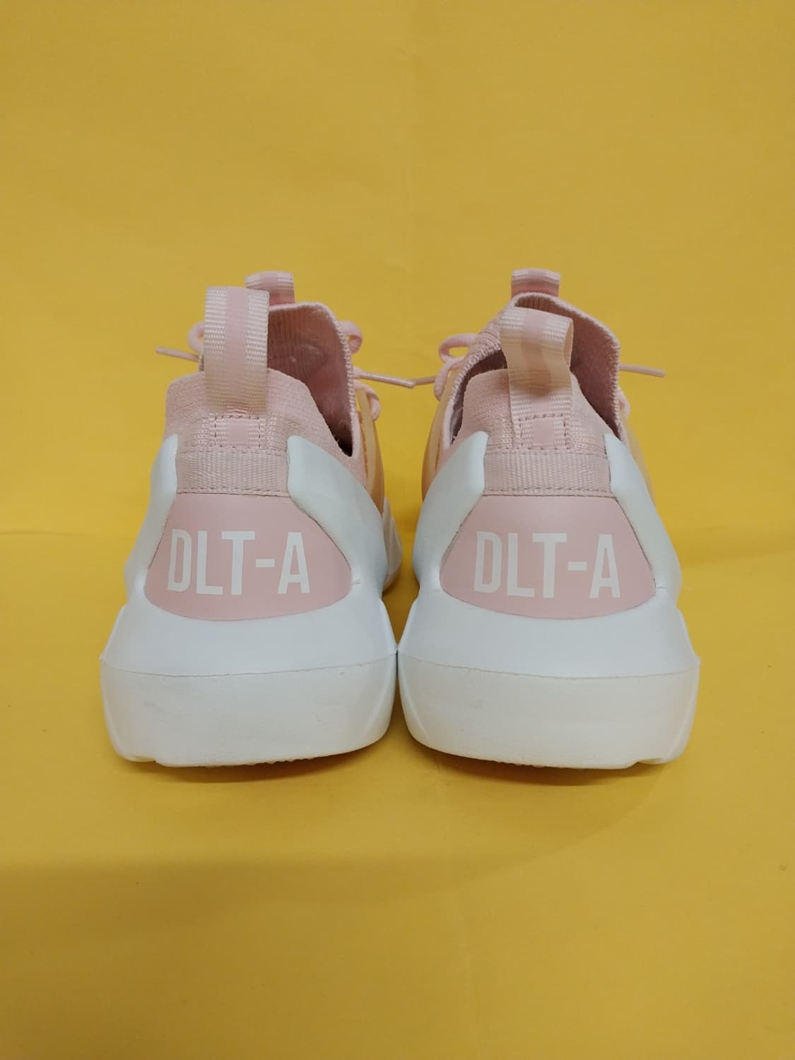 여성 스케쳐스 DLT-A 라이트핑크화이트 운동화 (240) 상품이미지4