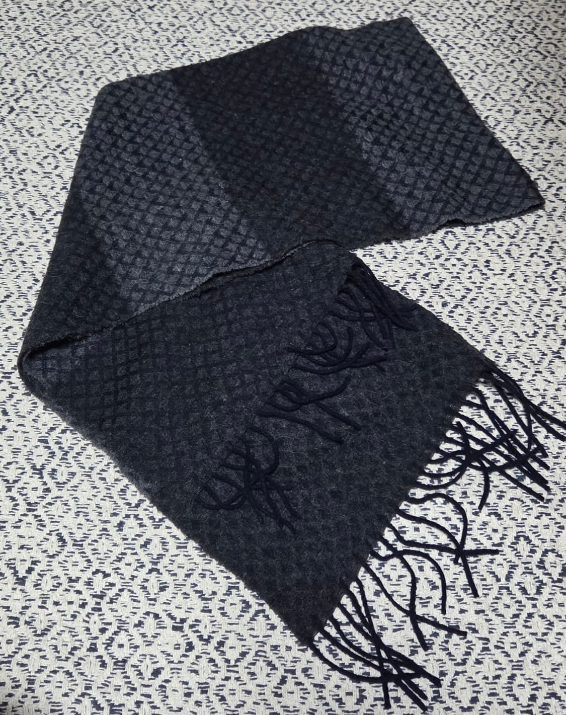 울 혼방 소재 다크 그레이 머플러 상품이미지2