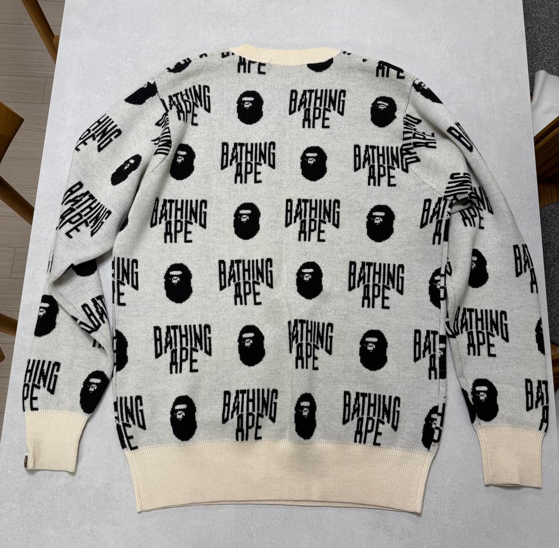 베이프 니트 상품이미지1