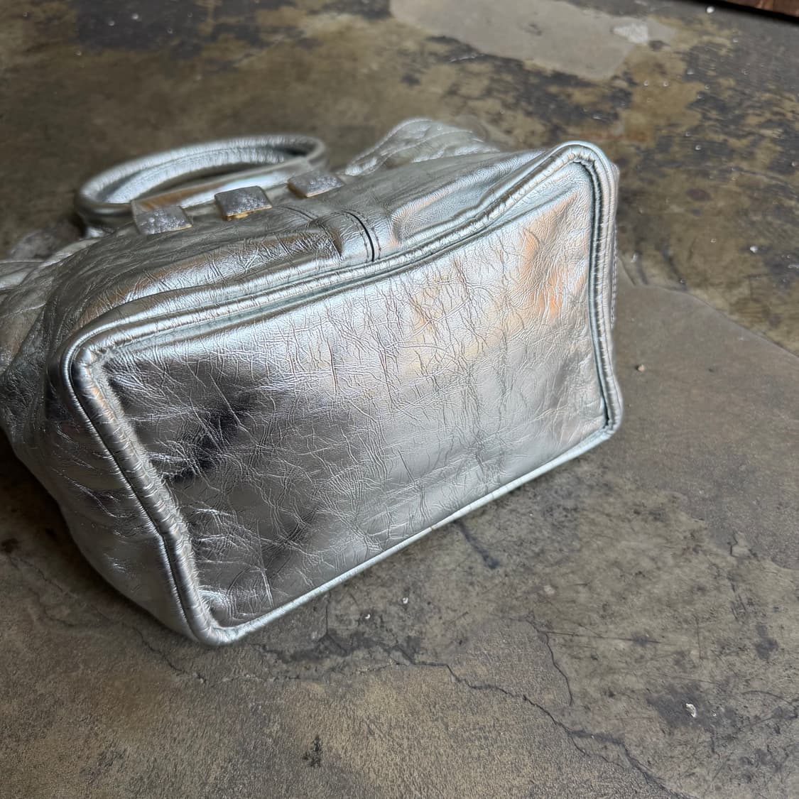 마크제이콥스 실버 링핸들 토트백 상품이미지6