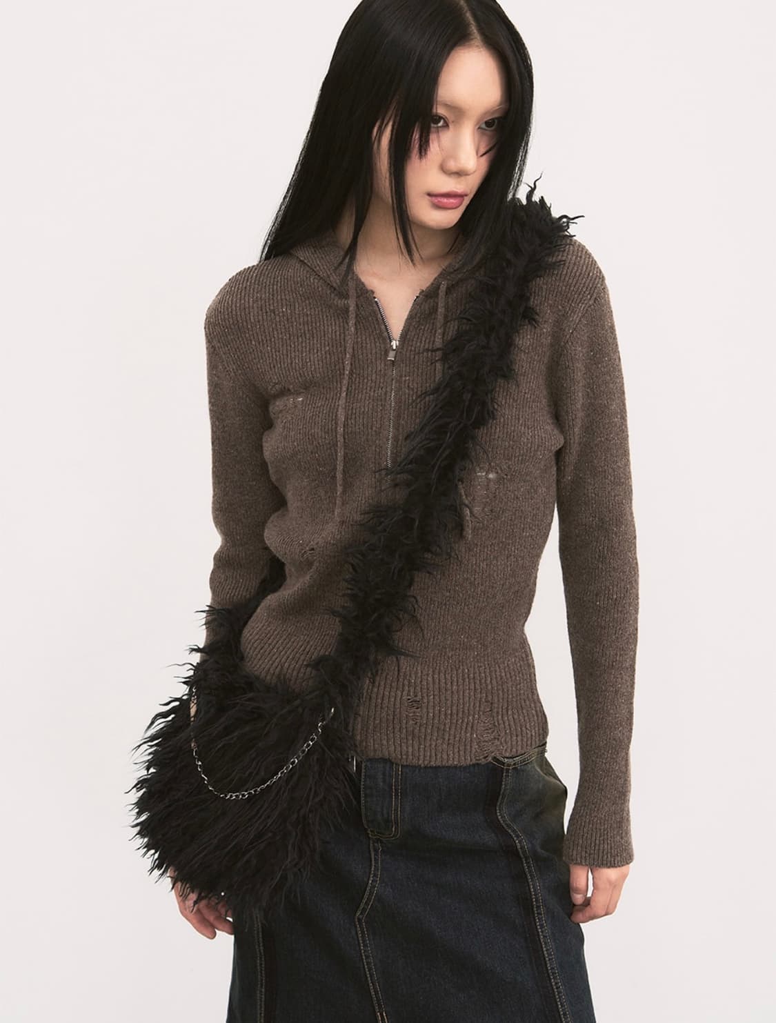 시스에이 컬리 퍼 크로스 백 [black] 상품이미지3