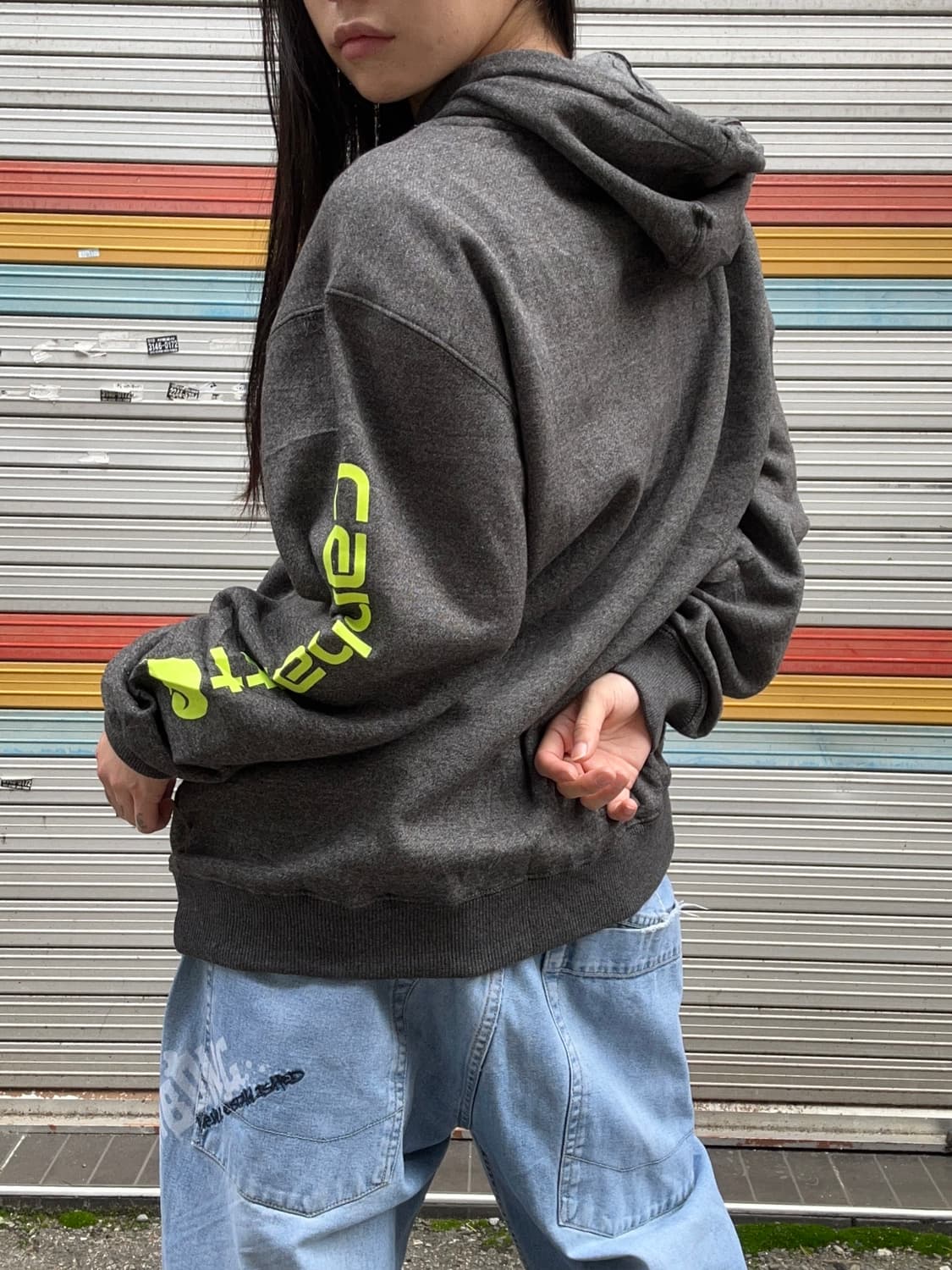 CARHARTT 챠콜 레터링 오버핏 후디 상품이미지3