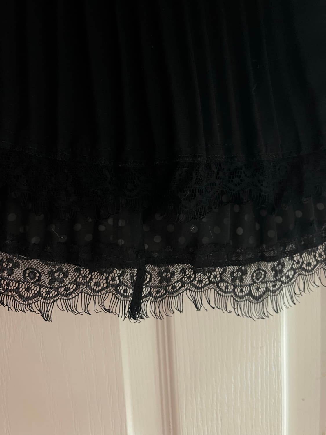 땡땡이 플리츠 미디 스커트 상품이미지3