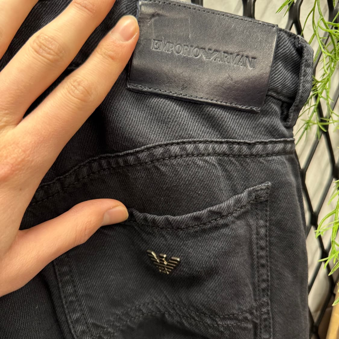엠포리오 아르마니 빈티지 데님 팬츠 후면 이글 로고 포인트 다크그레이 상품이미지8