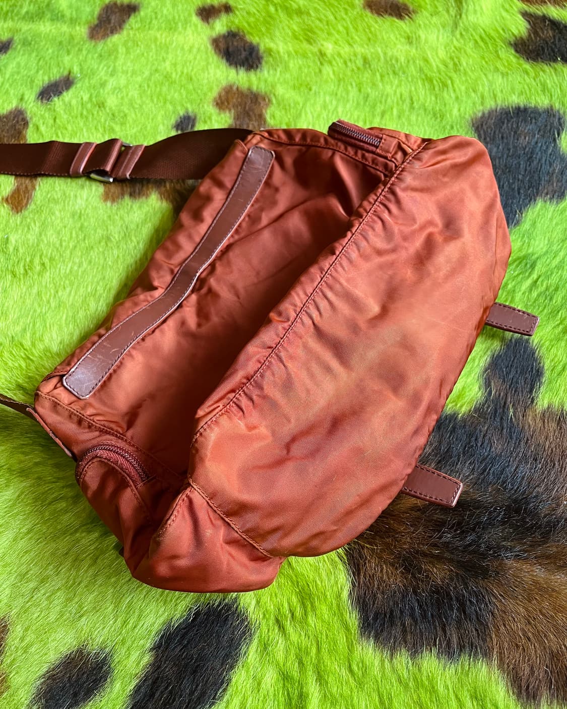 2000s Prada Sports Nylon Messenger Bag 상품이미지6