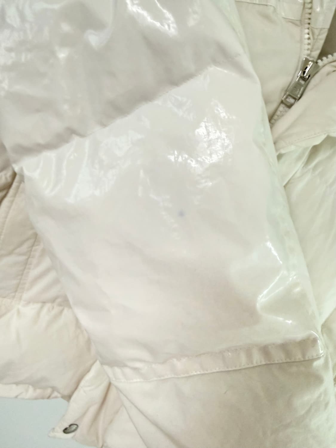 몽클레어 여성 숏패딩 어이보리 2사이즈 상품이미지10