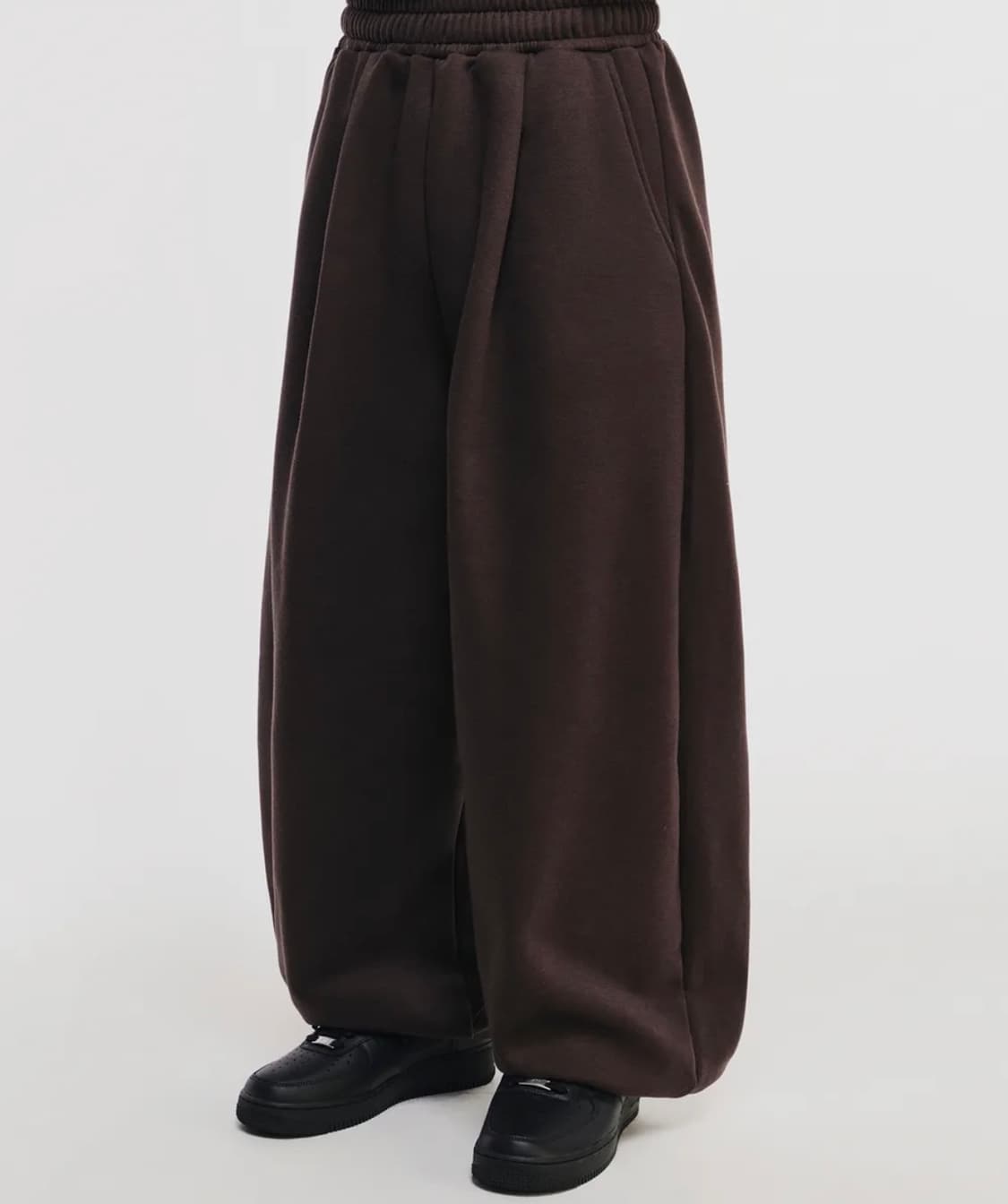 스켈리웩 남녀공용 무신사 기모원단 벌룬핏 스웨트 팬츠[브라운] 트레이닝 상품이미지2