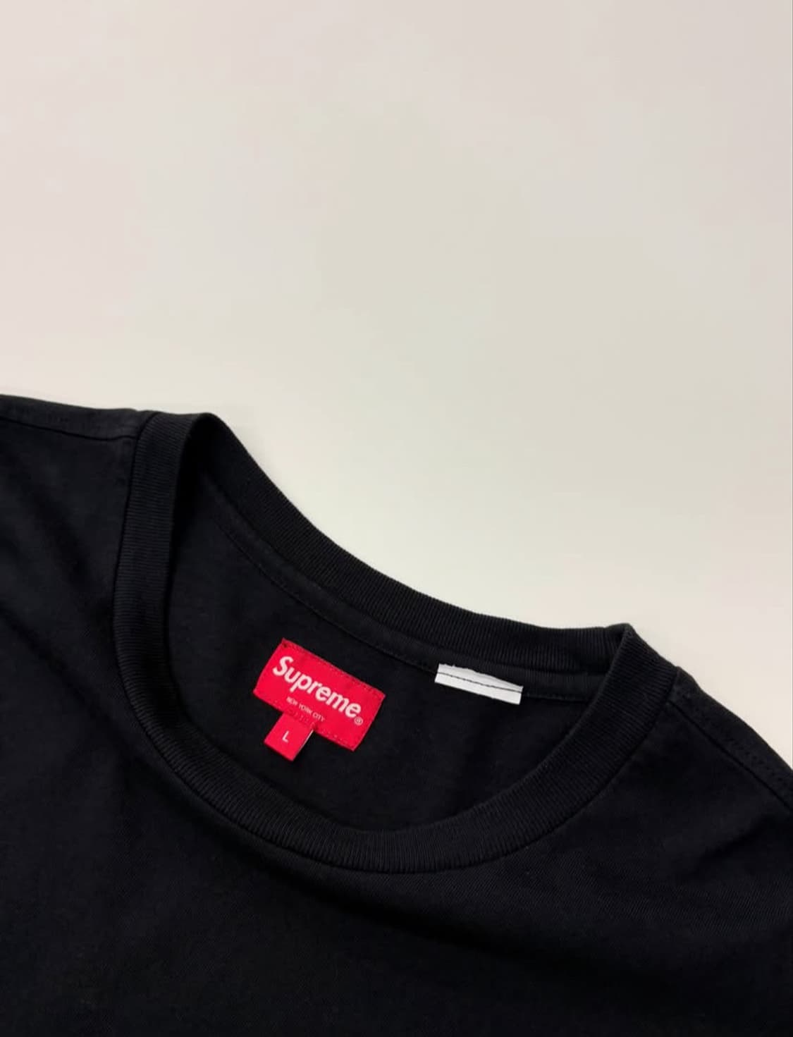 SUPREME 슈프림 로고 블랙 반팔 티  상품이미지2