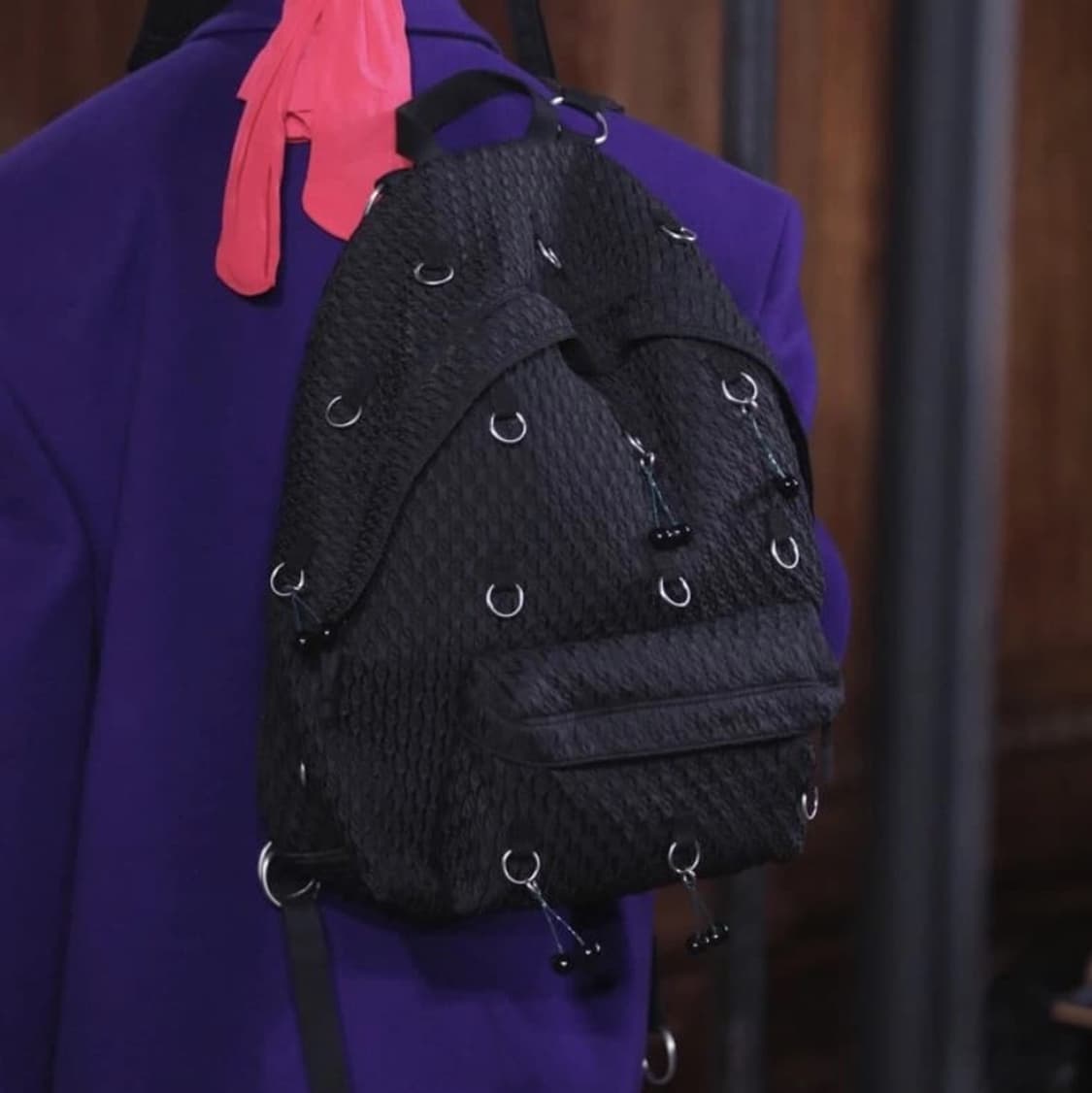 라프시몬스 이스트팩 루프링 패디드 백팩 상품이미지3