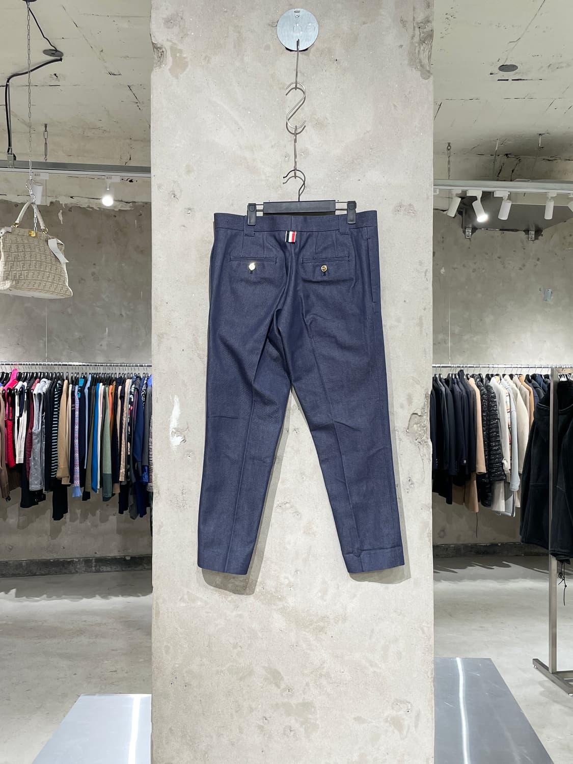 톰브라운 맨즈 버튼 플라이 데님 팬츠 상품이미지1