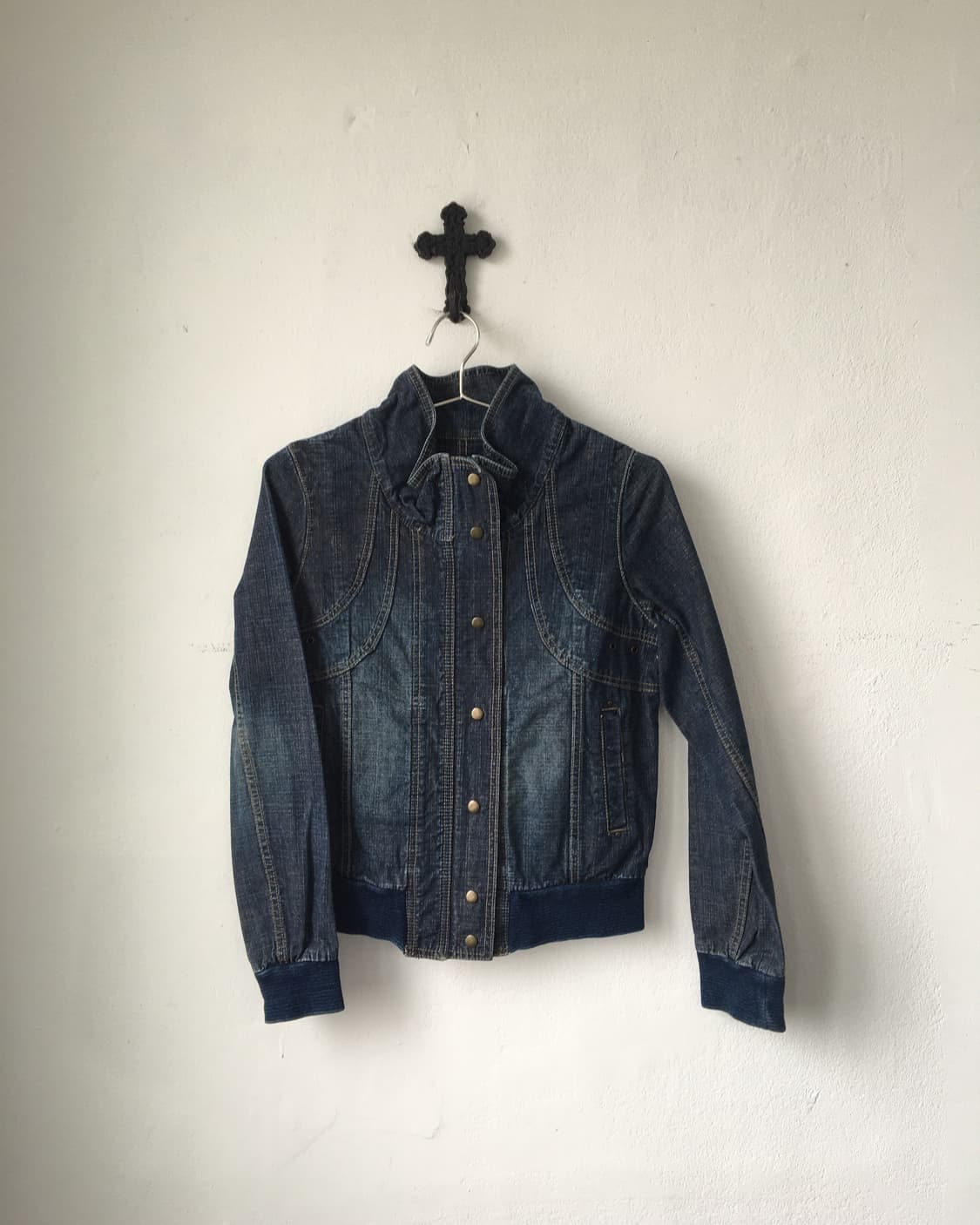 Line detail high neck denim bomber jacke 상품이미지2
