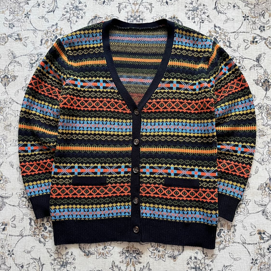 빈티지 패턴 가디건 상품이미지1