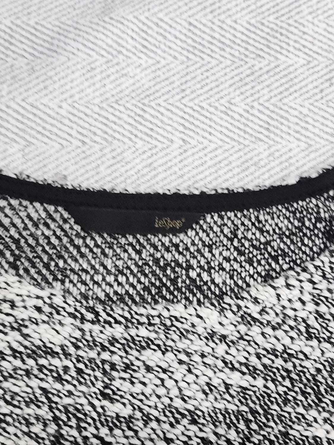 [S] 르샵 Leshop 트위드 스타일 프린티 세미크롭 니트 상품이미지6