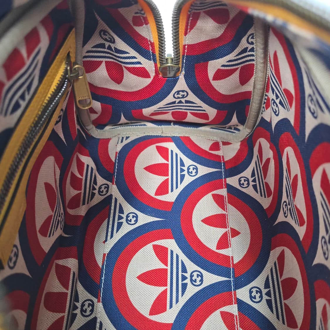 구찌 x 아디다스 미니 더플 백 상품이미지8