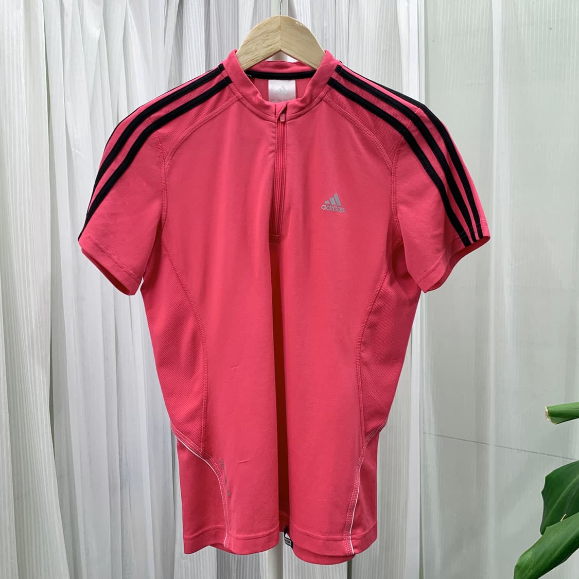 아디다스 ADIDAS 핫핑크 반집업 반팔 티셔츠 1574 상품이미지1