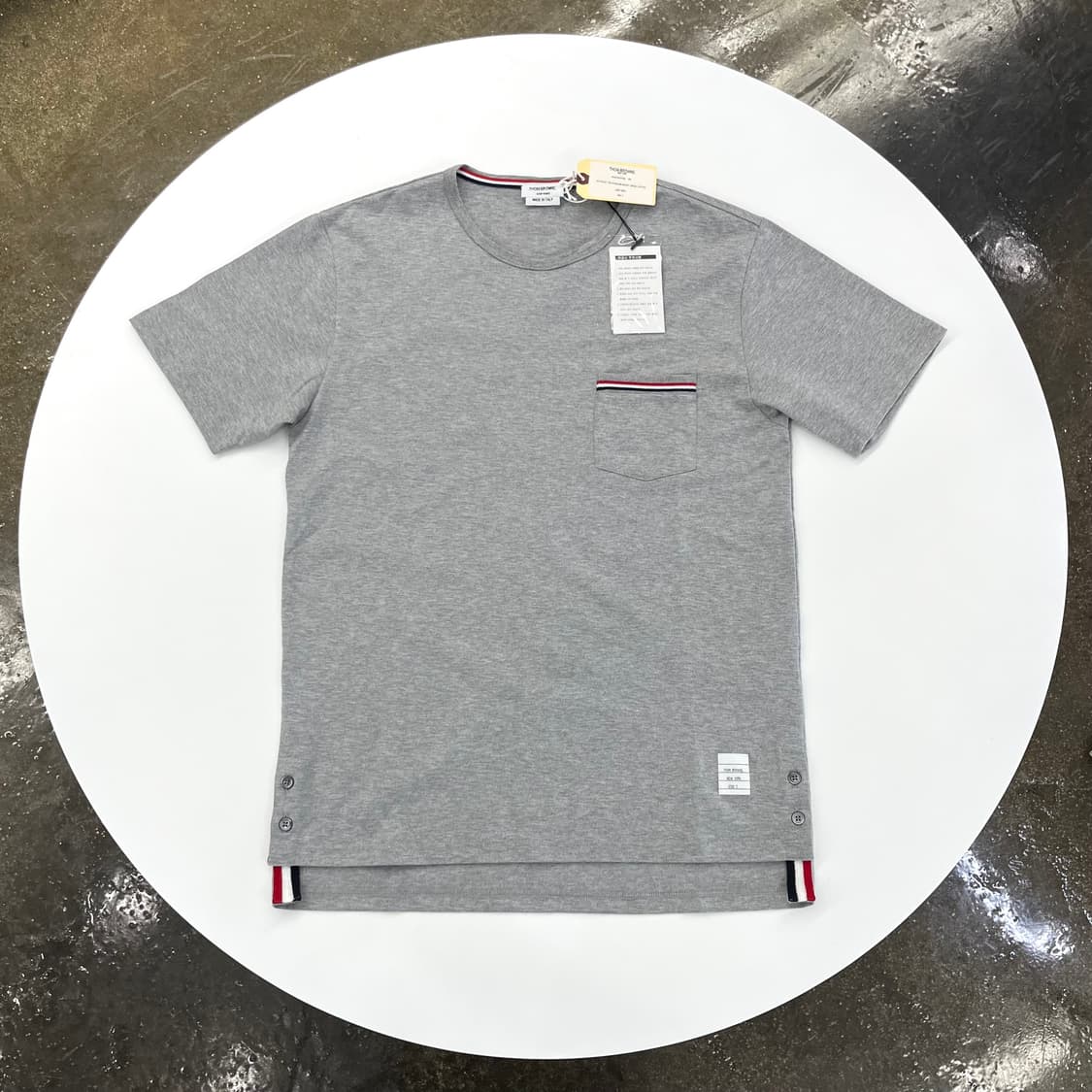 톰브라운 반팔 [2사이즈][새상품] 상품이미지1