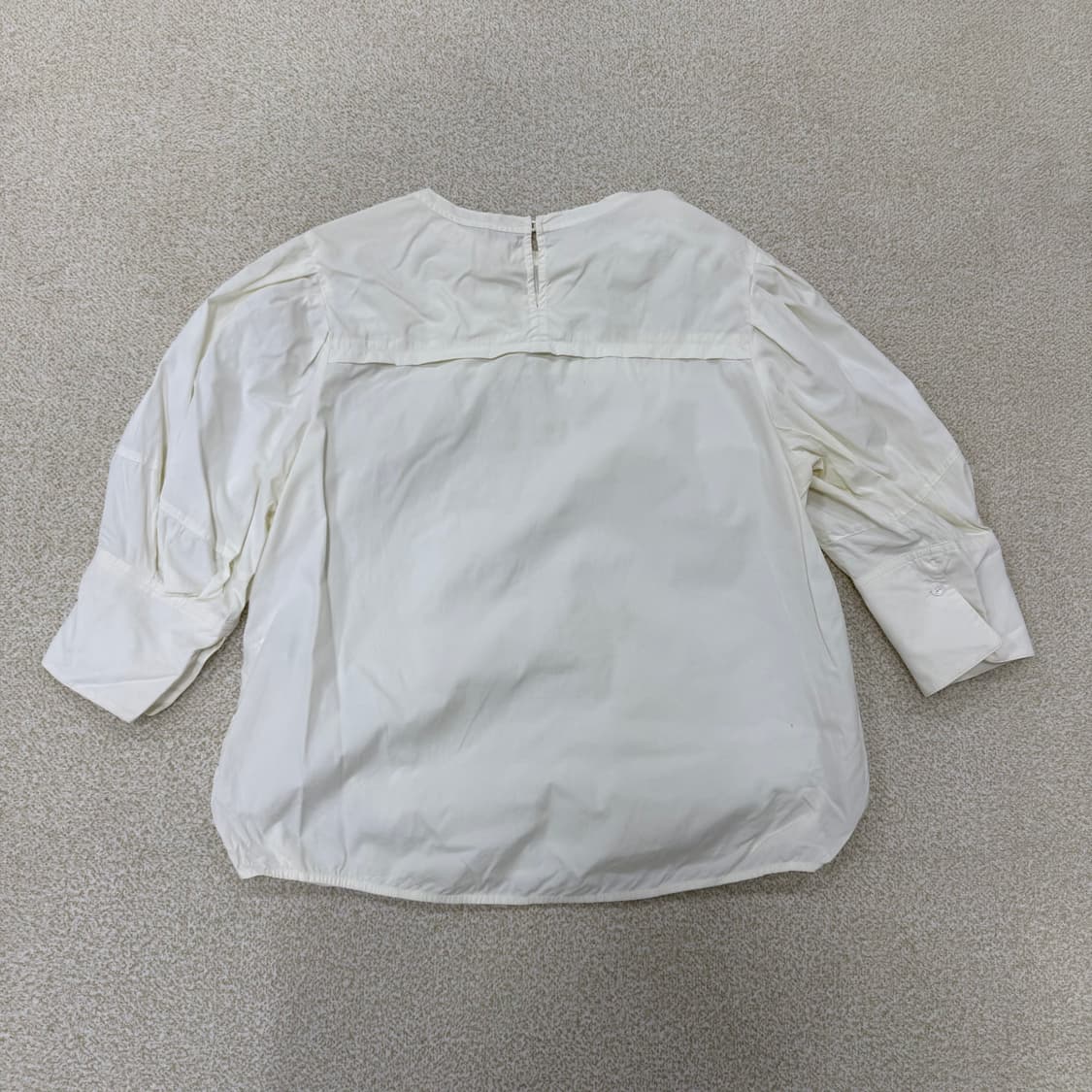 82 SJSJ 한섬 여성 스퀘어넥 셔츠 0123T1 상품이미지2