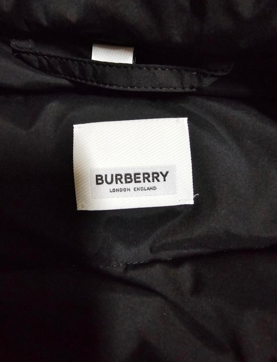 버버리  뉴브릿지 후드  회색기러기 구스다운 패딩  55 미사용 상품이미지8