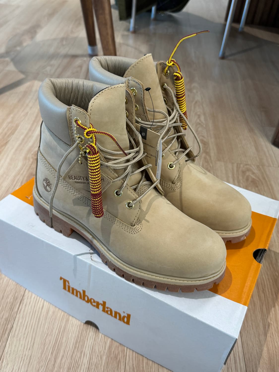 팀버랜드x유나이티드 에로우즈 250 새상품 상품이미지1