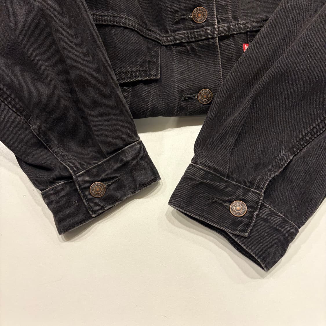 [L] 23ss 리바이스 블랙 데님 트러커 자켓 B680 상품이미지6