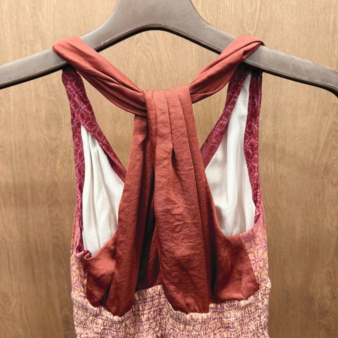 막스마라 스포트막스 홀터넥 슬리브리스 원피스 그래디언트 패턴 그라데이션 상품이미지6