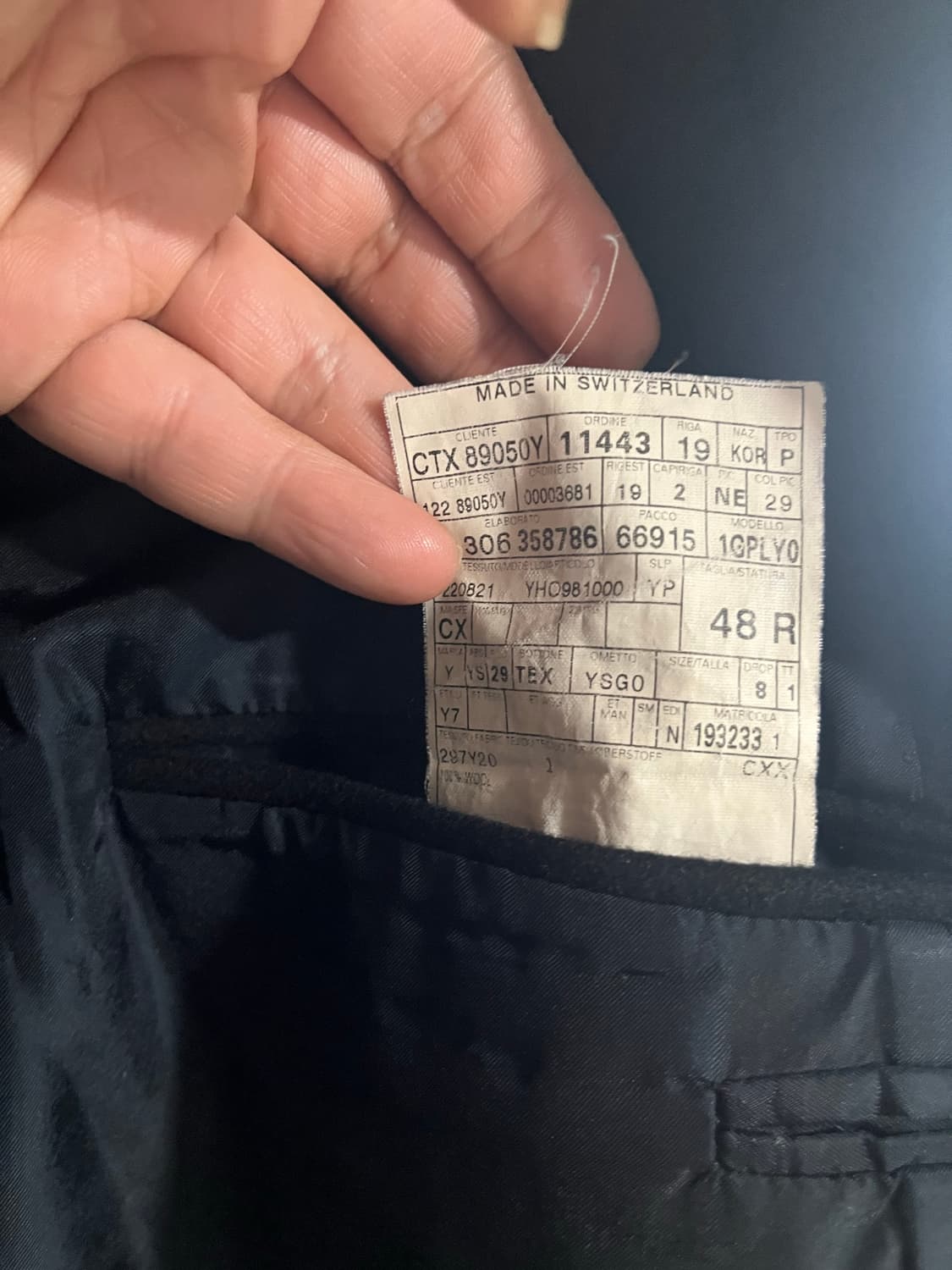 입생로랑 YVES SAINT LAURENT 크롭블랙 코트 48R 상품이미지5