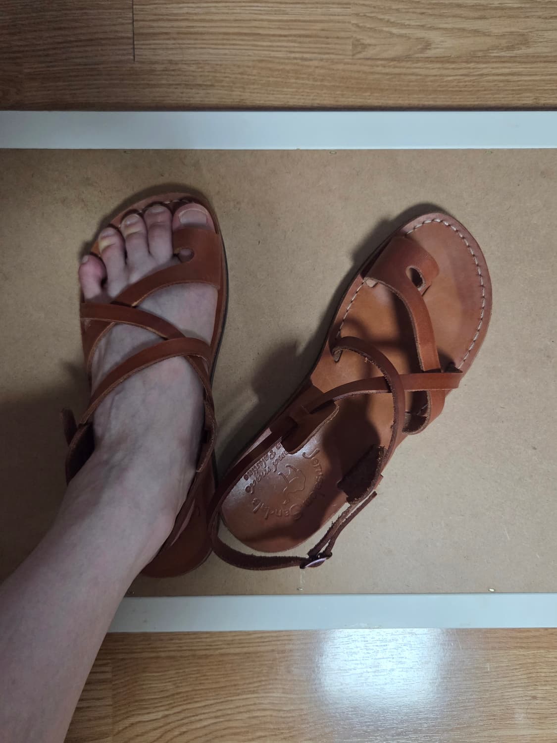 예루살렘 샌들 40(250) 카멜 색상 상품이미지2