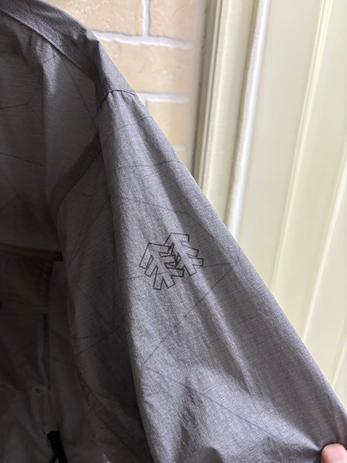 코오롱 스포츠 빛반사 바람막이 차콜 그레이 100사이즈 상품이미지5